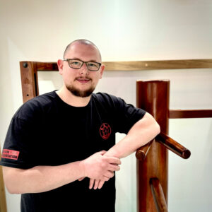 sifu stuart - crawley wing chun